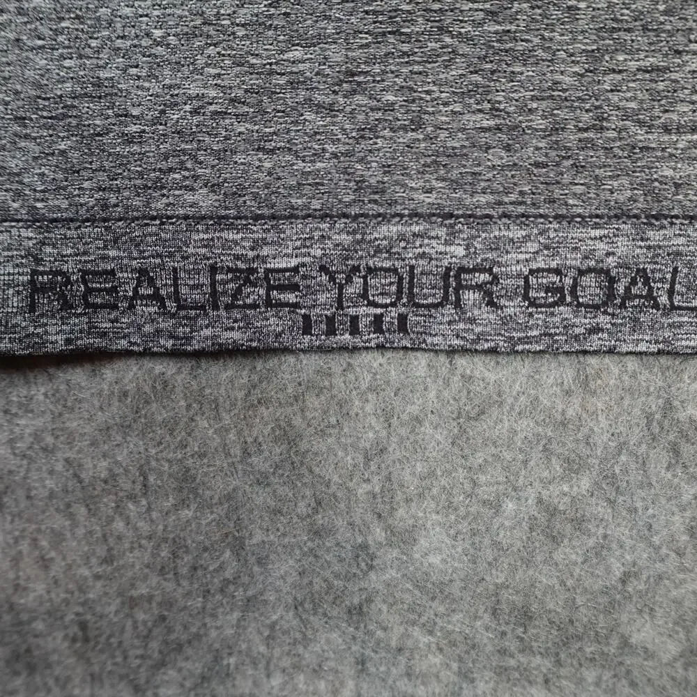 Lululemon Shirt Mens Extra Large Crew Neck Tech Gray Short Sleeve Gym Workout